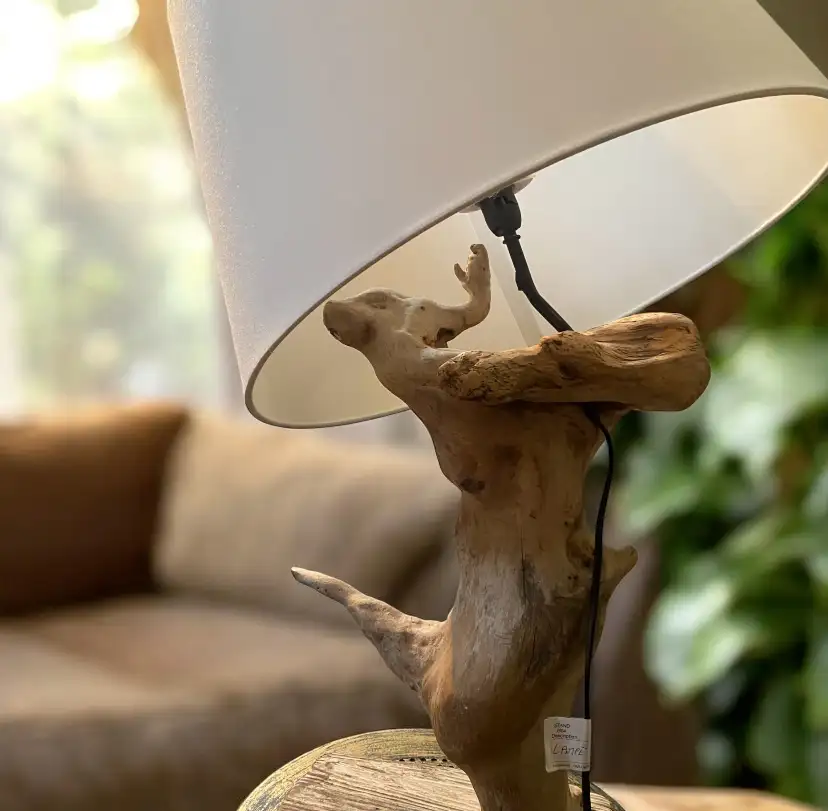Lampe bois flotté
